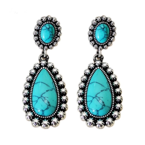 🐘 Natural Stone Statement Earrings - Picture 2 of 6